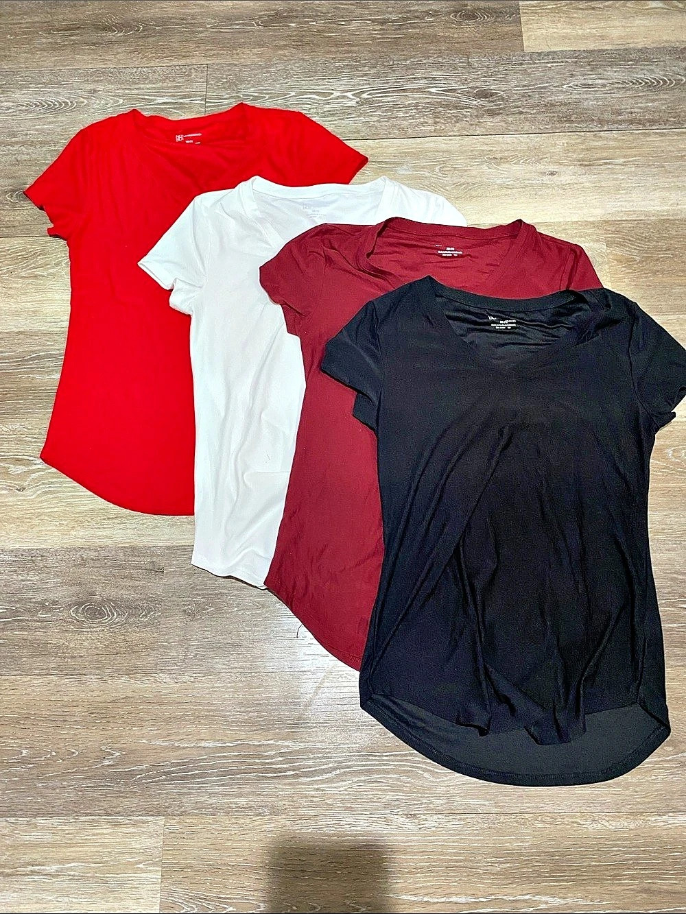 No boundaries 4-Pack Short Sleeve T-Shirts in XS NWT